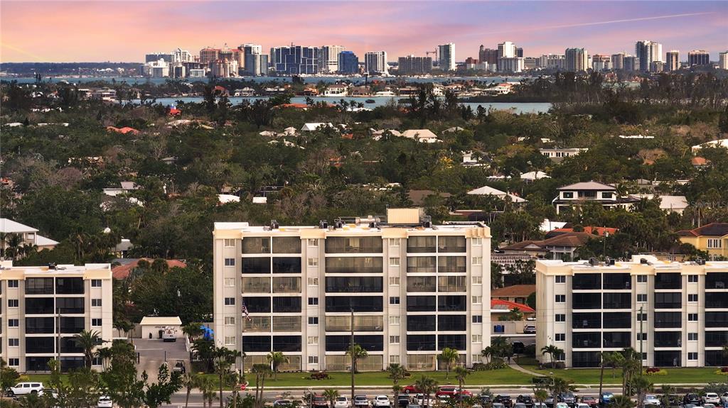 777 Beach Road, Unit 1B Sarasota, FL 34242 - Photo 2 of 74