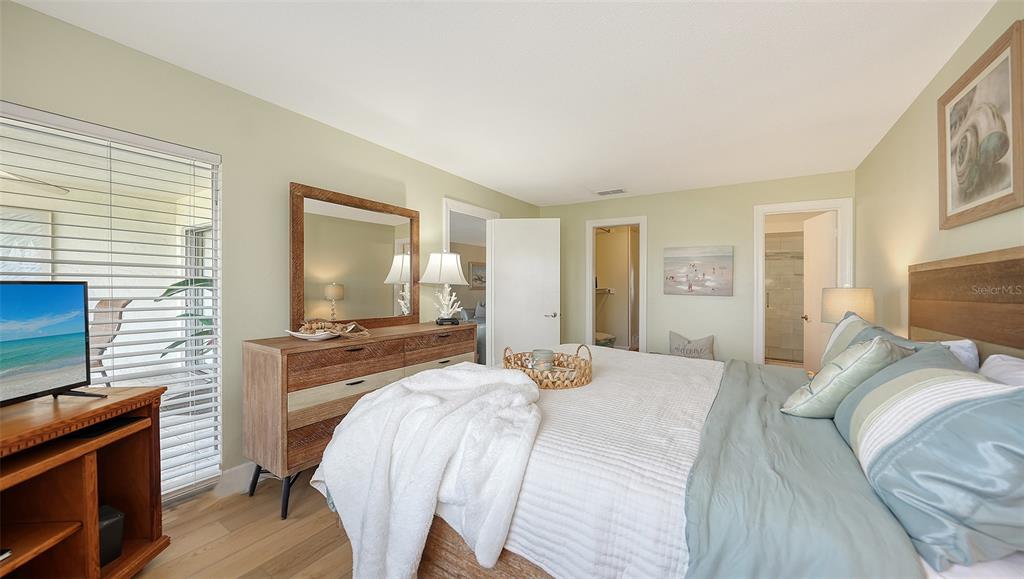 777 Beach Road, Unit 1B Sarasota, FL 34242 - Photo 22 of 74