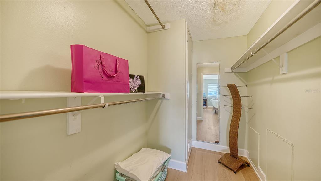 777 Beach Road, Unit 1B Sarasota, FL 34242 - Photo 24 of 74