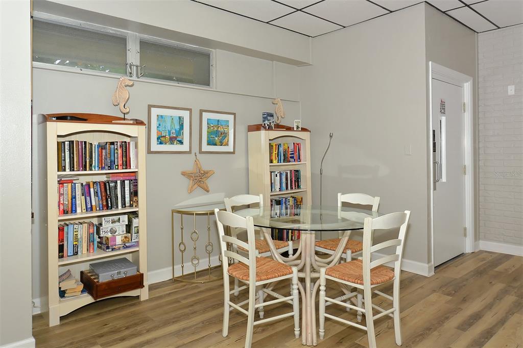 777 Beach Road, Unit 1B Sarasota, FL 34242 - Photo 45 of 74