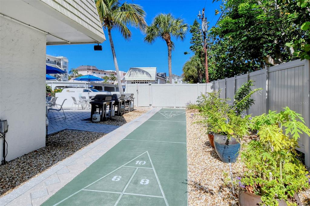 777 Beach Road, Unit 1B Sarasota, FL 34242 - Photo 51 of 74