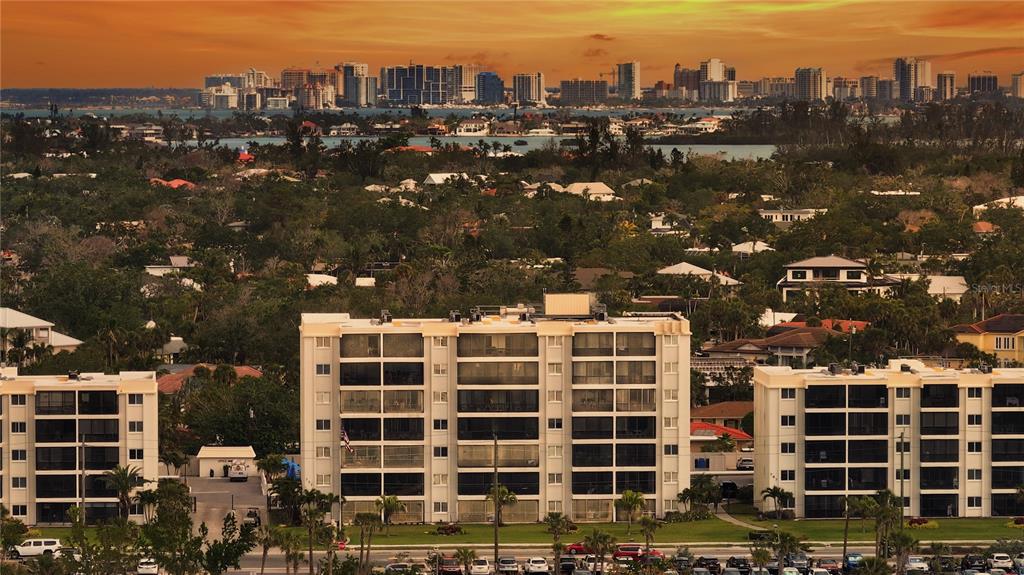 777 Beach Road, Unit 1B Sarasota, FL 34242 - Photo 73 of 74