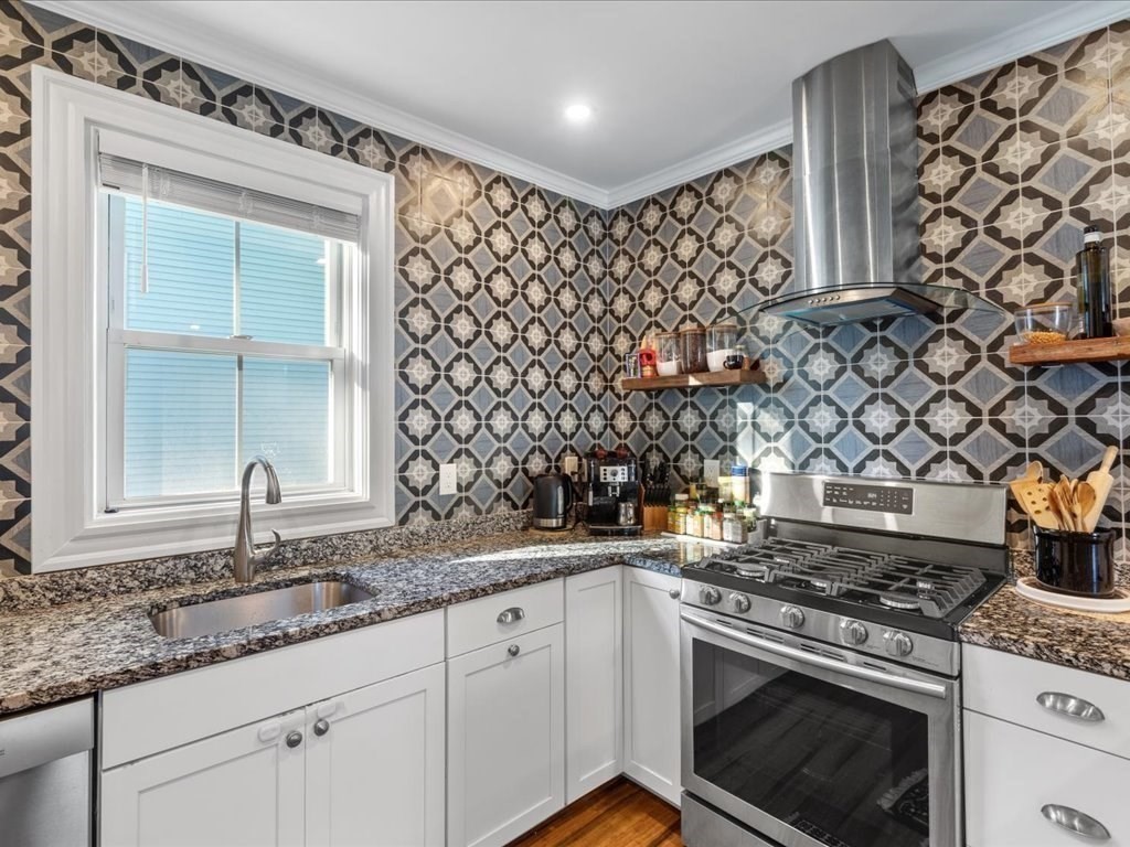 100 Jamaica Street, Unit 2 Boston, MA 02130 - Photo 6 of 28