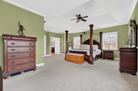 $949,900 | 2 Holly Crescent, Hopewell Junction, NY 12533