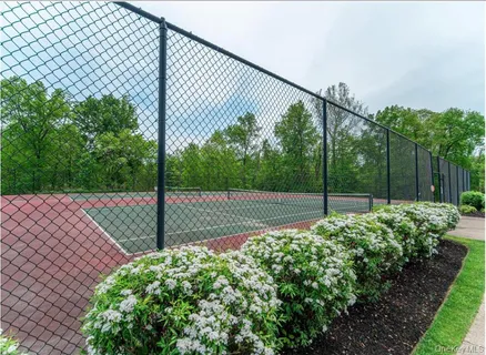 $949,900 | 2 Holly Crescent, Hopewell Junction, NY 12533