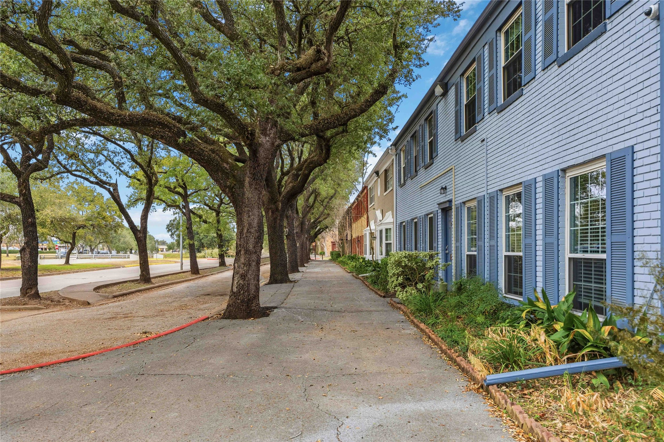 11607 Chimney Rock Road, Unit C Houston, TX 77035 - Photo 22 of 23