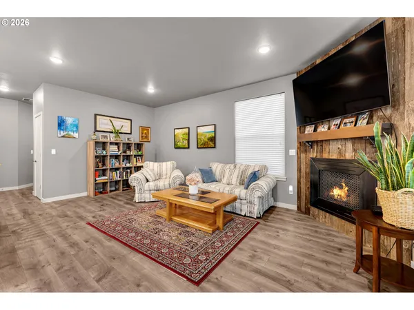 $414,900 | 12318 Northeast 116th Street, Vancouver, WA 98682