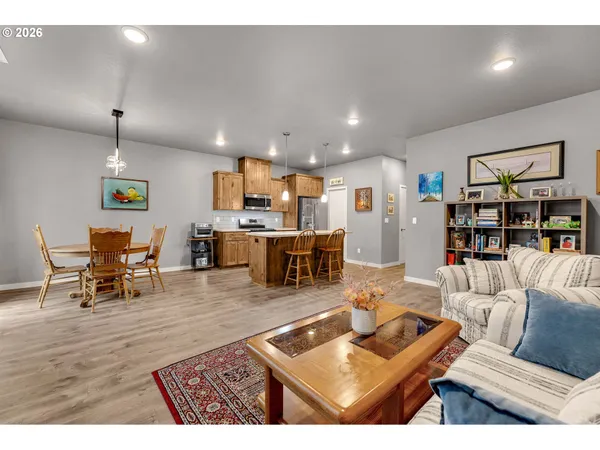 $414,900 | 12318 Northeast 116th Street, Vancouver, WA 98682