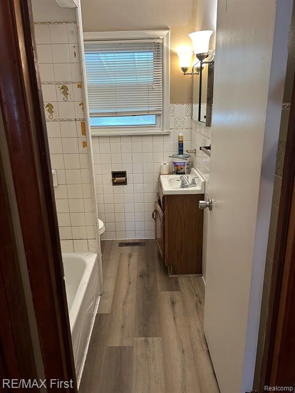 8048 Timken Avenue Warren, MI 48089 - Photo 7 of 14