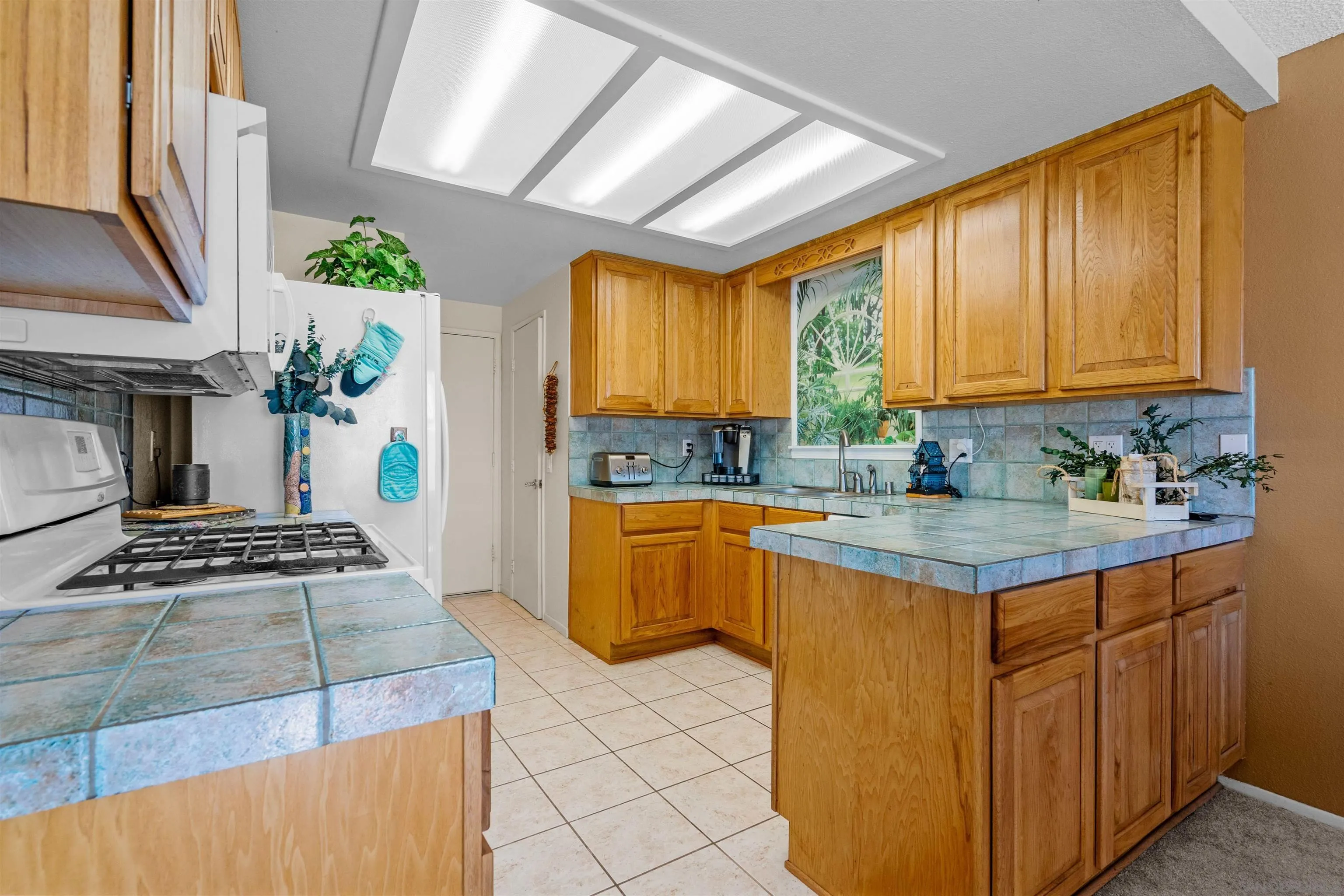 320 Grapevine Road, Unit 9 Vista, CA 92083 - Photo 5 of 43