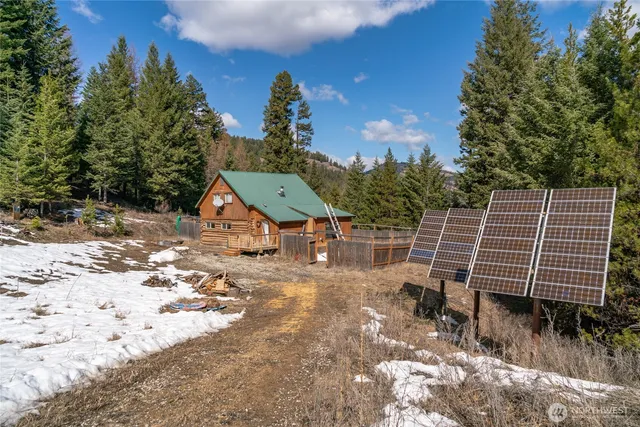 $274,999 | 30 Cougar Loop Drive, Wauconda, WA 98859