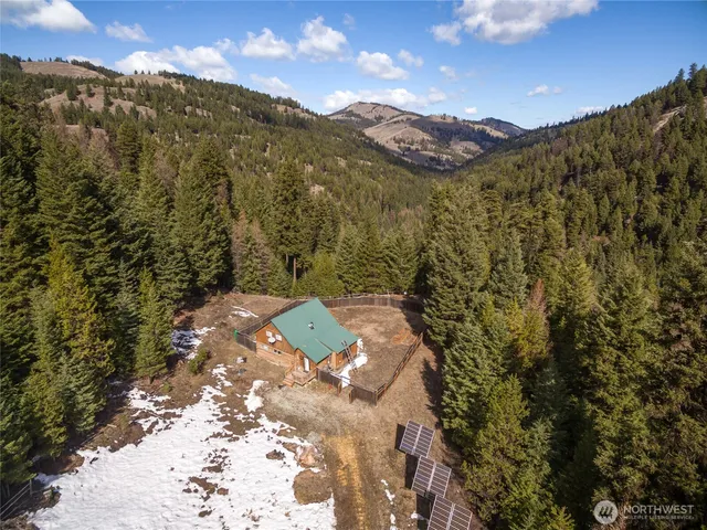 $274,999 | 30 Cougar Loop Drive, Wauconda, WA 98859