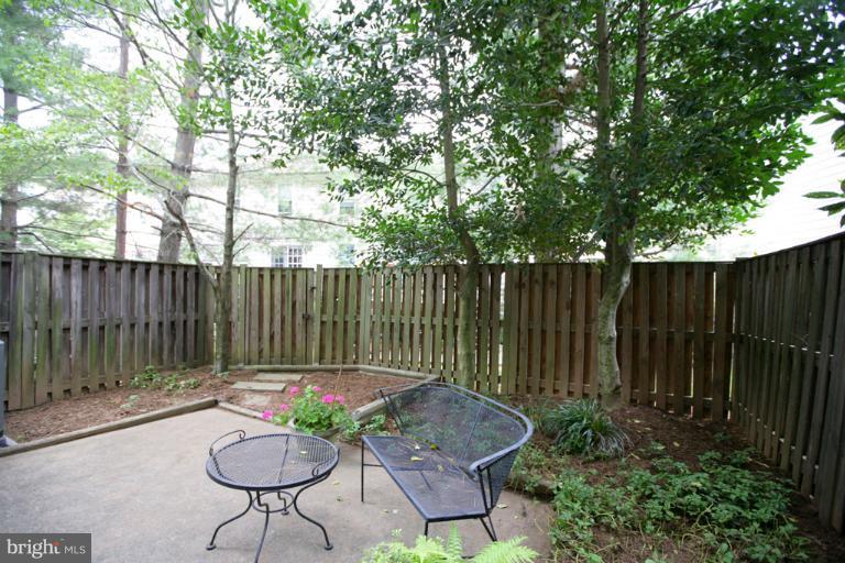 2407 McCormick Road Rockville, MD 20850 - Photo 12 of 18 Patio