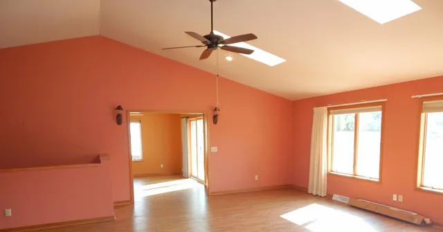 $419,900 | 916 Hawthorne Court, Manitowoc, WI 54220