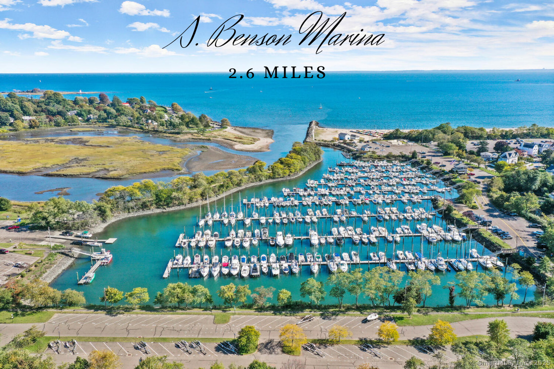 97 Field Point Drive, Unit 97 Fairfield, CT 06824 - Photo 39 of 40 a view of a city