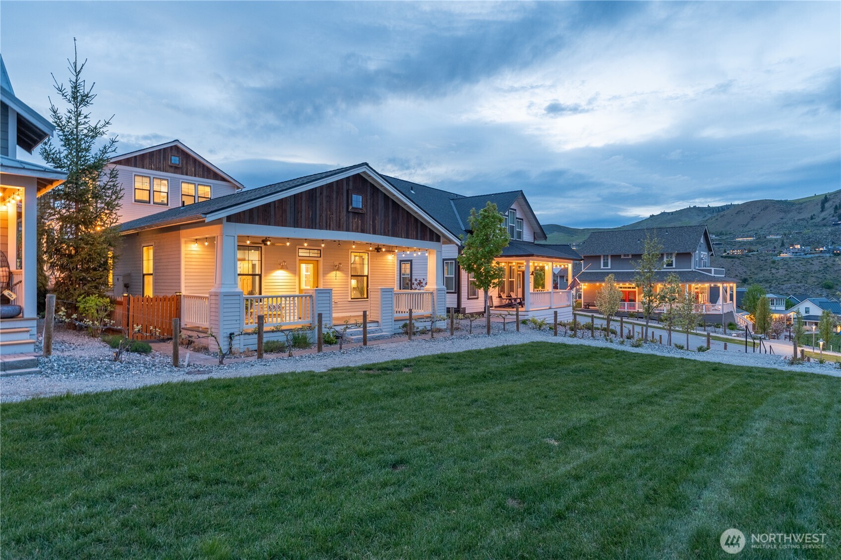 481 Mackinaw Lane Chelan, WA 98816 - Photo 3 of 40