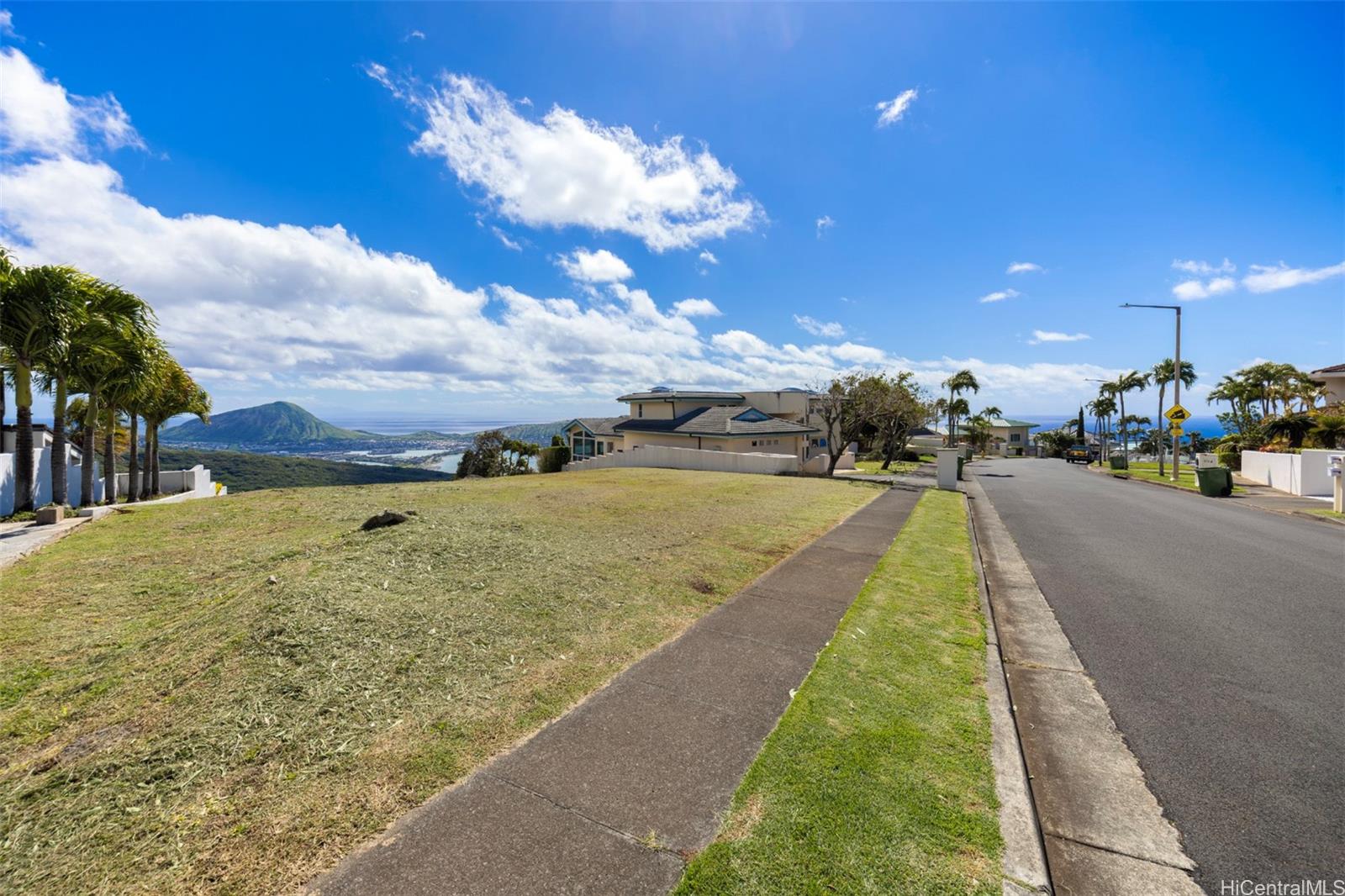 911 Ikena Circle Honolulu, HI 96821 - Photo 7 of 10 a view of a swimming pool and outdoor space