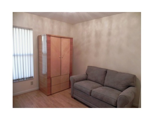 18076 Grove Avenue Boca Raton, FL 33498 - Photo 11 of 16 Additional Photo