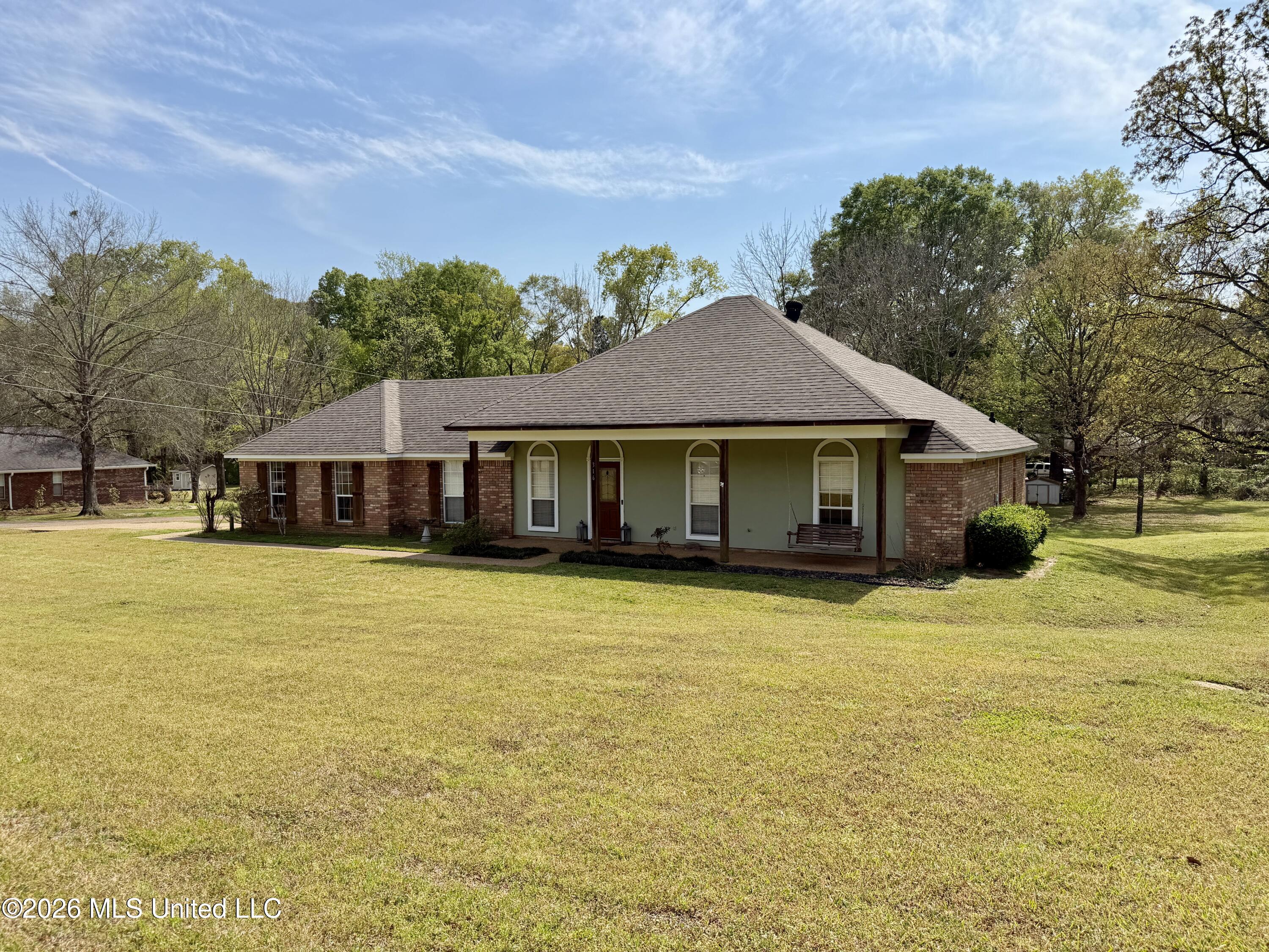 316 Ridge Park Drive Raymond, MS 39154 - Photo 1 of 26 IMG_1409