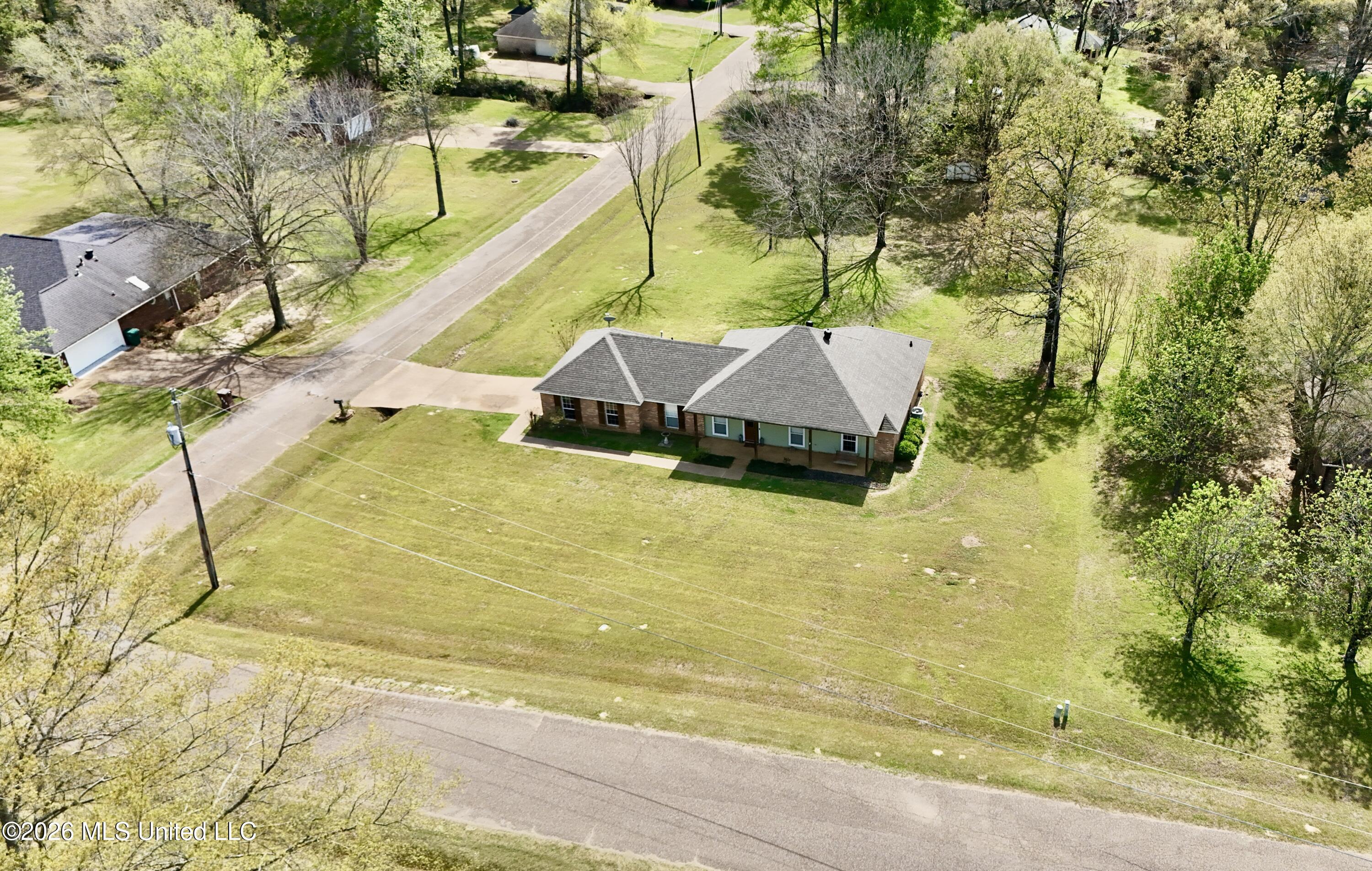 316 Ridge Park Drive Raymond, MS 39154 - Photo 8 of 26 dji_fly_20260323_145810_0787_17742988789