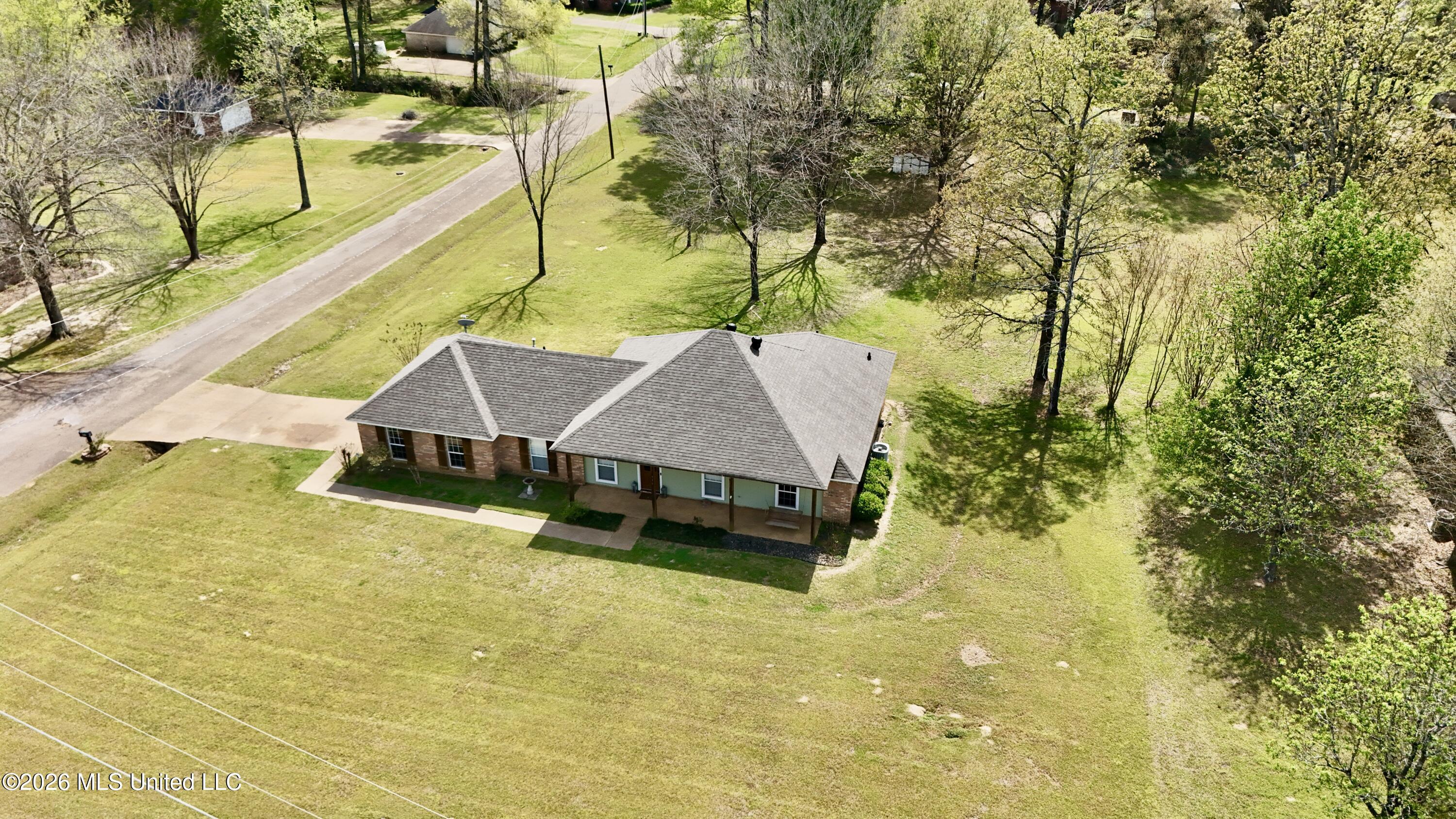 316 Ridge Park Drive Raymond, MS 39154 - Photo 9 of 26 dji_fly_20260323_145802_0786_17742988829
