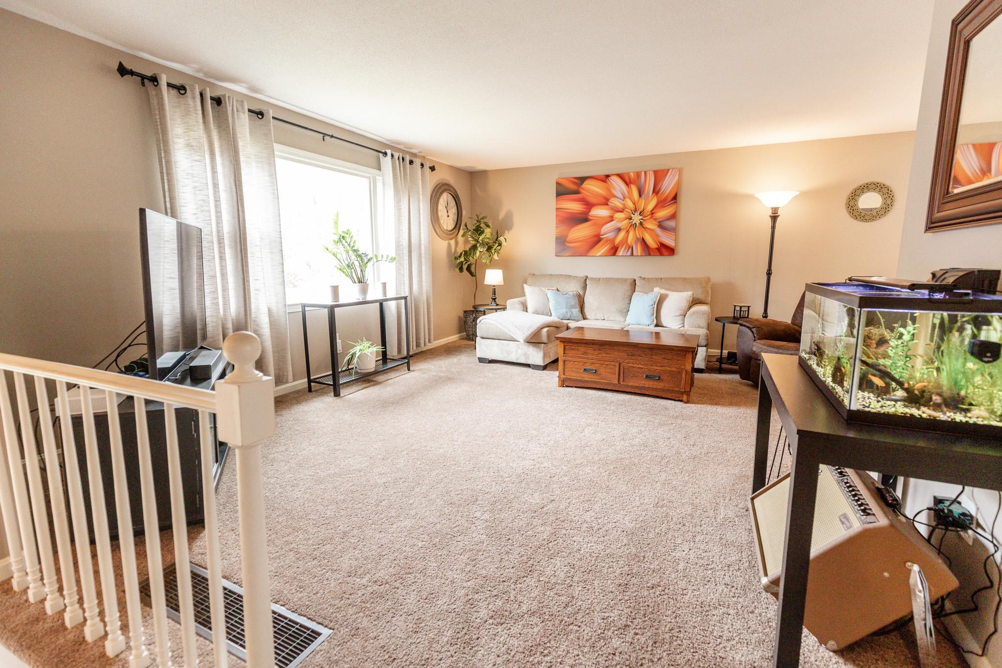 27 Trowbridge Road Keene, NH 03431 - Photo 3 of 30