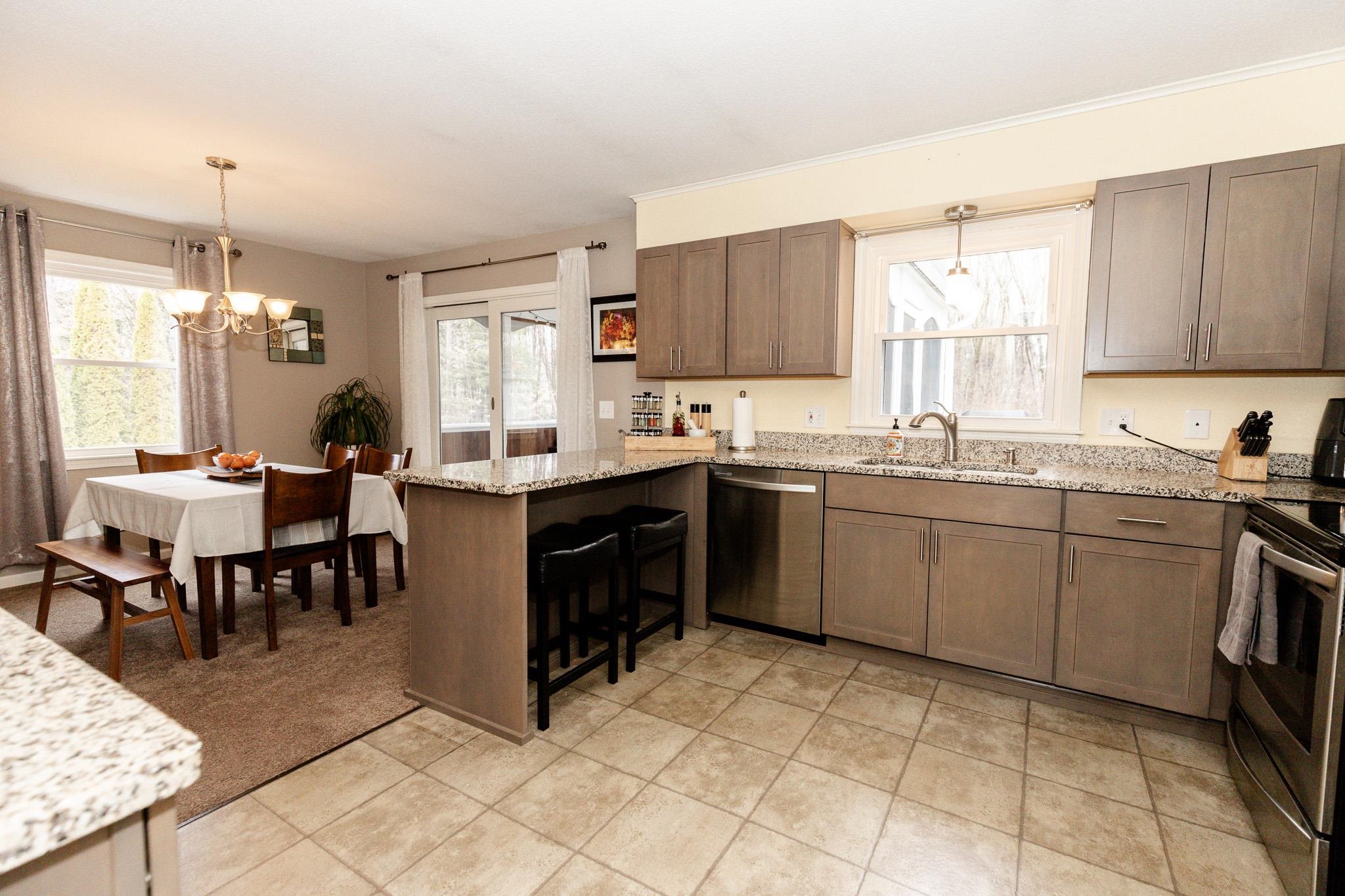 27 Trowbridge Road Keene, NH 03431 - Photo 5 of 30