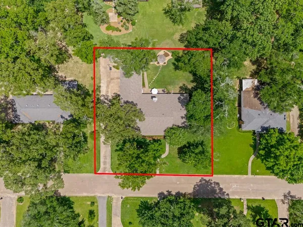 $395,000 | 1805 Greenway Street, Gilmer, TX 75644
