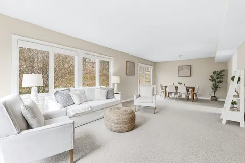 $799,000 | 4 Drummer Boy Way, Unit 4, Lexington, MA 02420