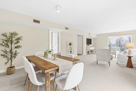 $799,000 | 4 Drummer Boy Way, Unit 4, Lexington, MA 02420