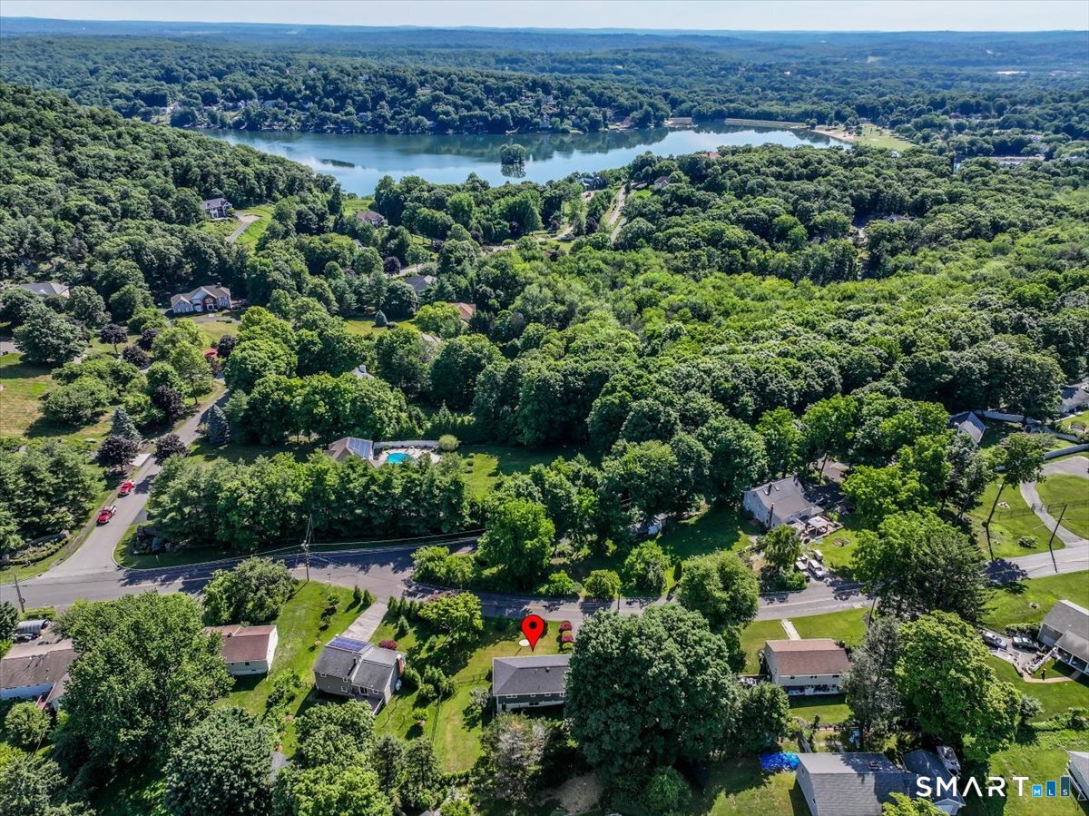 46 Jeanette Road Danbury, CT 06811 - Photo 33 of 35