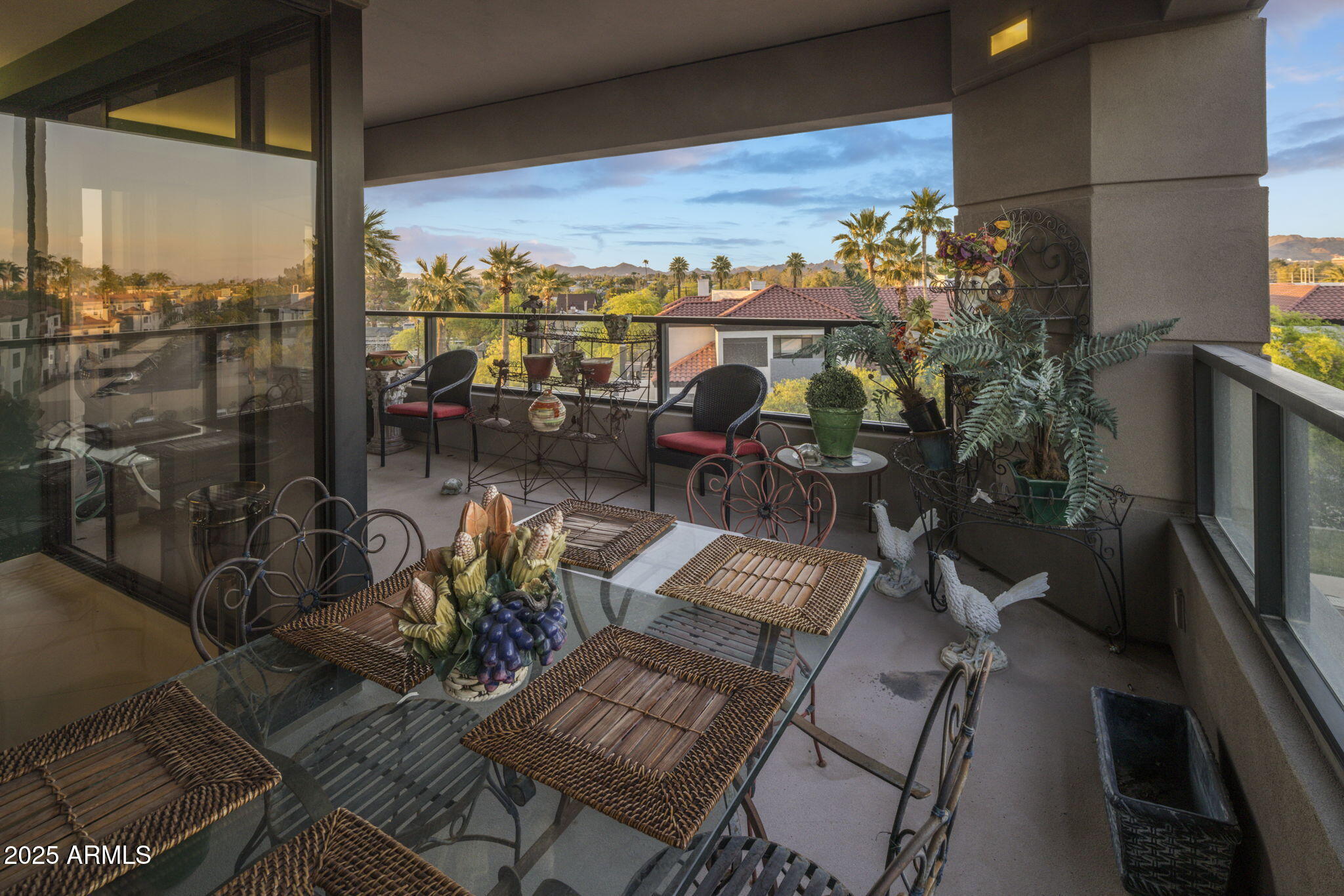 1040 East Osborn Road, Unit 302 Phoenix, AZ 85014 - Photo 18 of 37 22-web-or-mls-IMG_1357