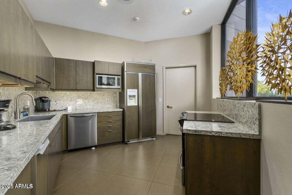 1040 East Osborn Road, Unit 302 Phoenix, AZ 85014 - Photo 35 of 37 20231021030941700601000000-o