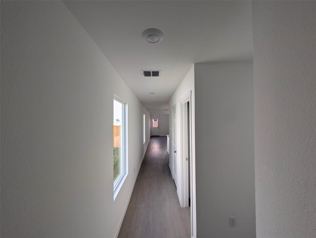 802 Sandhill Crane Lane Princeton, TX 75407 - Photo 2 of 18 a view of a hallway