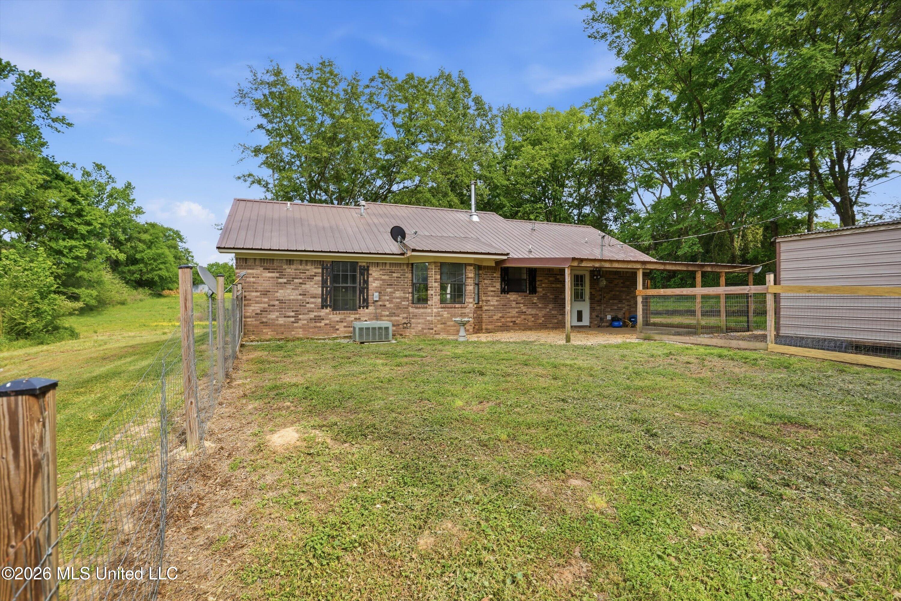 1710 Pigg Town Road Lena, MS 39094 - Photo 27 of 41 33-1710_Pigg_Town_Rd_033