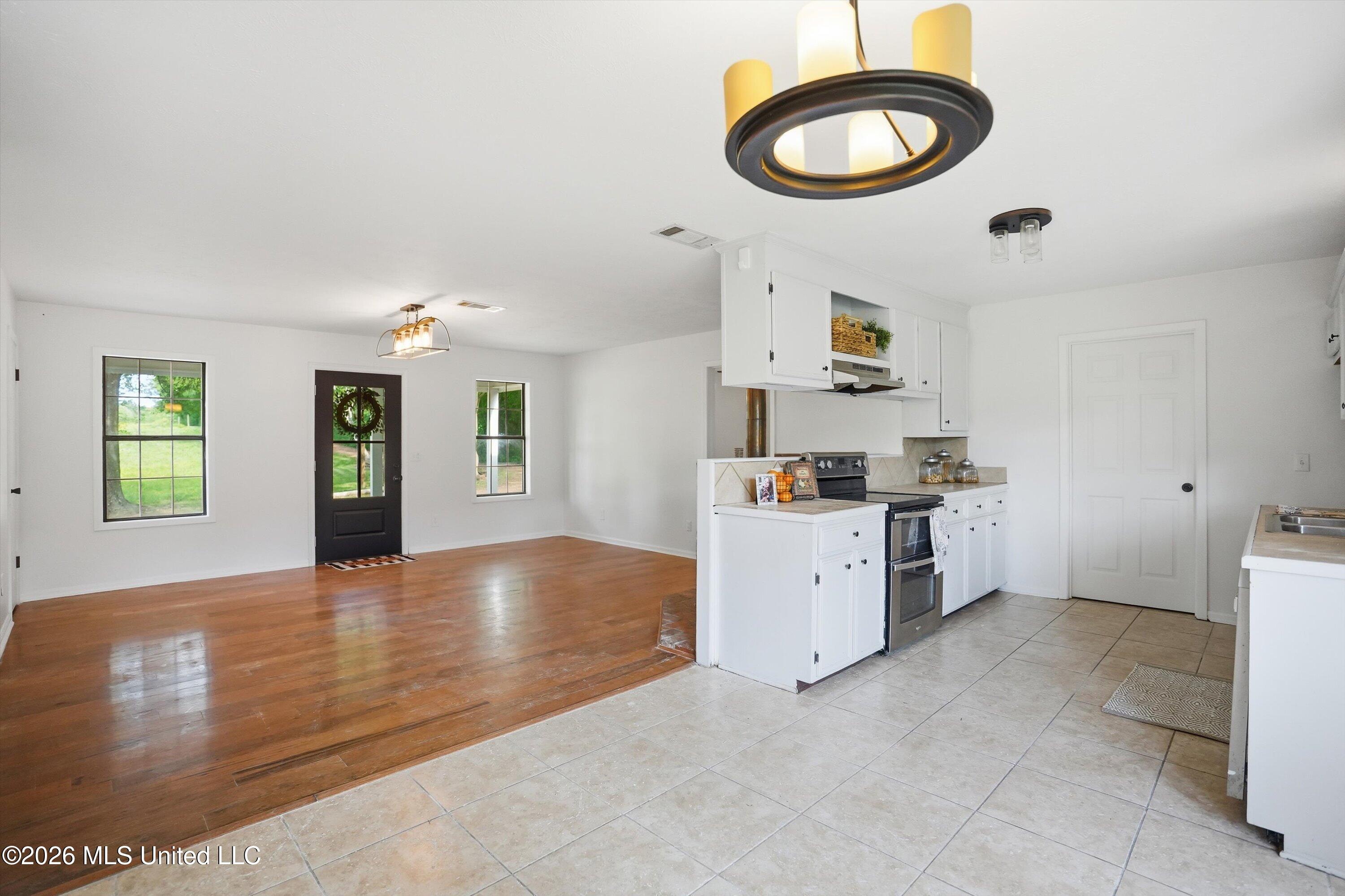 1710 Pigg Town Road Lena, MS 39094 - Photo 9 of 41 21-1710_Pigg_Town_Rd_021