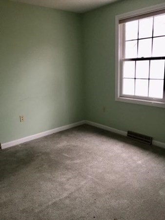 24 Craig Street Springfield, MA 01108 - Photo 13 of 19