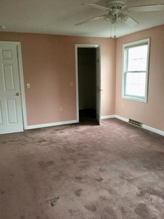 24 Craig Street Springfield, MA 01108 - Photo 8 of 19