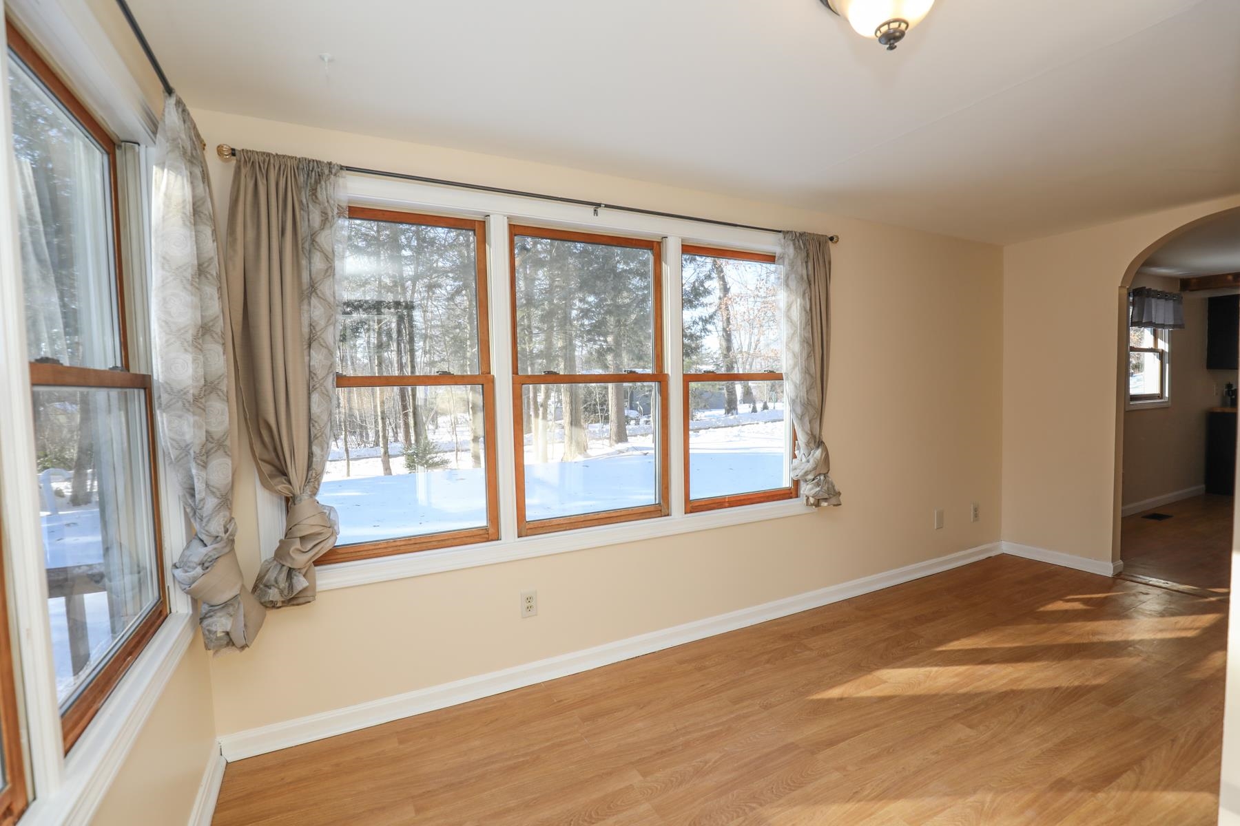 2 Karen Road Dunbarton, NH 03046 - Photo 5 of 25