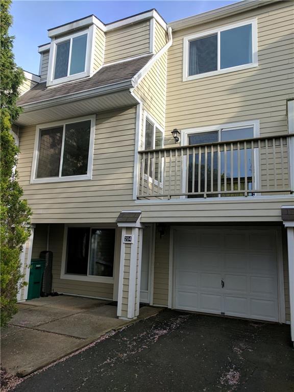 204 Crosswoods Road, Unit 204 Branford, CT 06405 - Photo 1 of 1 Exterior Front