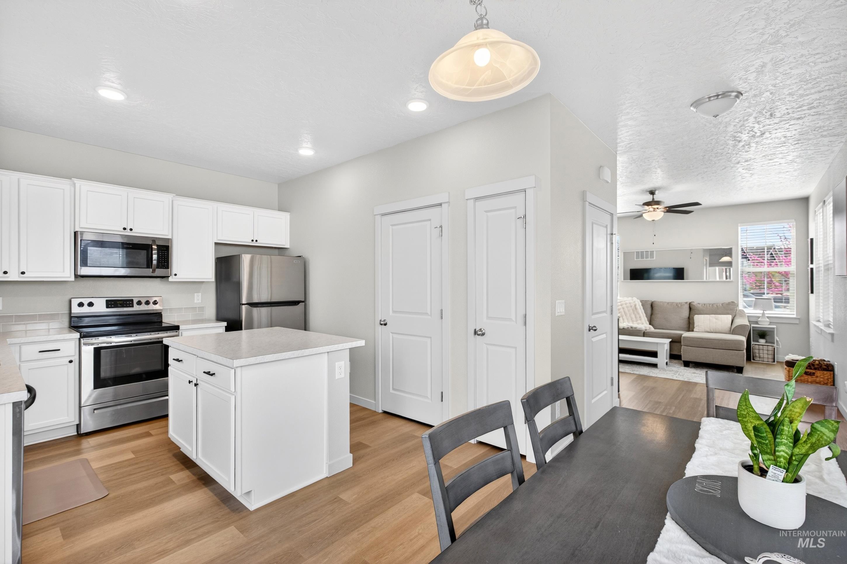 10698 West Springgold Drive Boise, ID 83709 - Photo 13 of 40