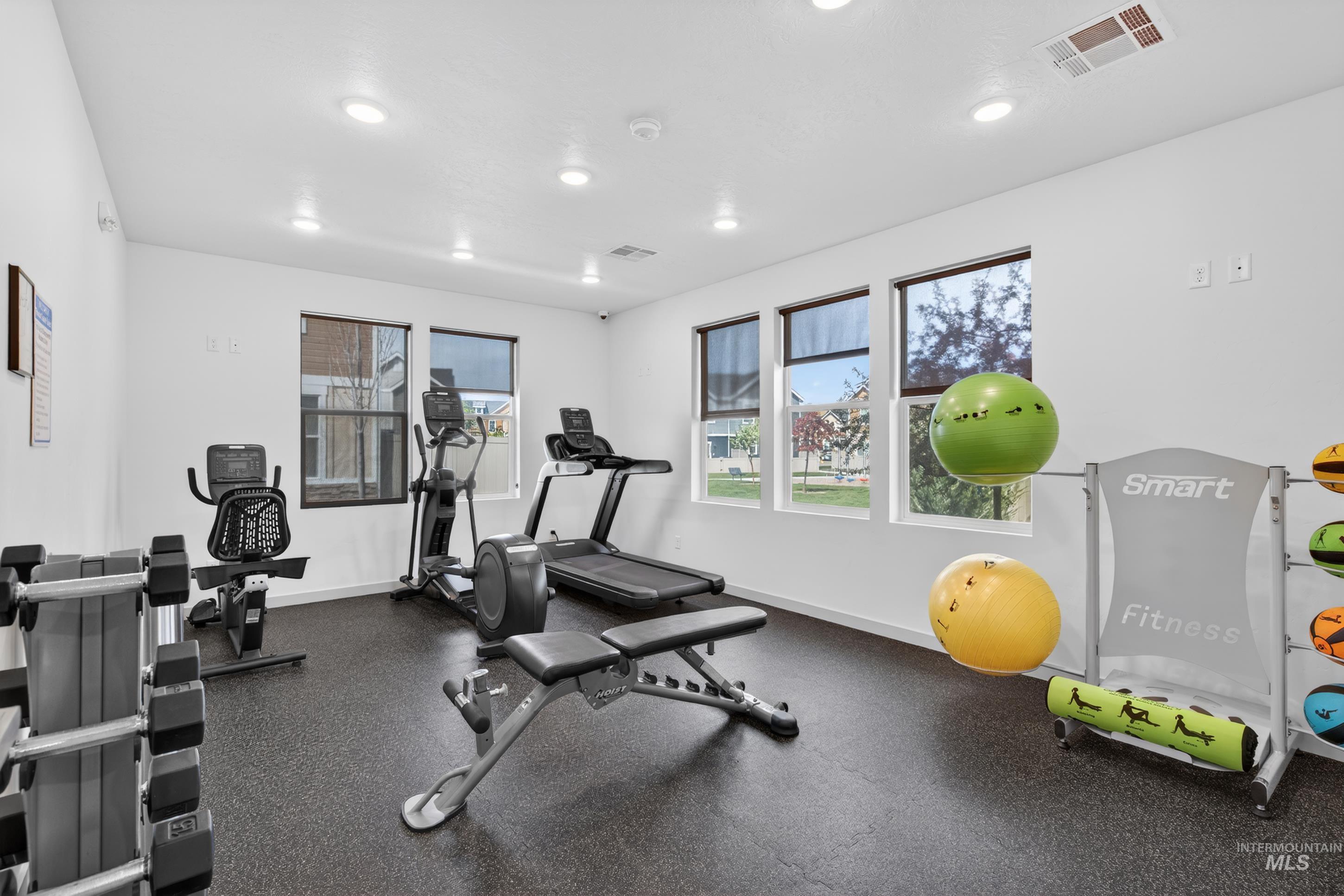 10698 West Springgold Drive Boise, ID 83709 - Photo 38 of 40