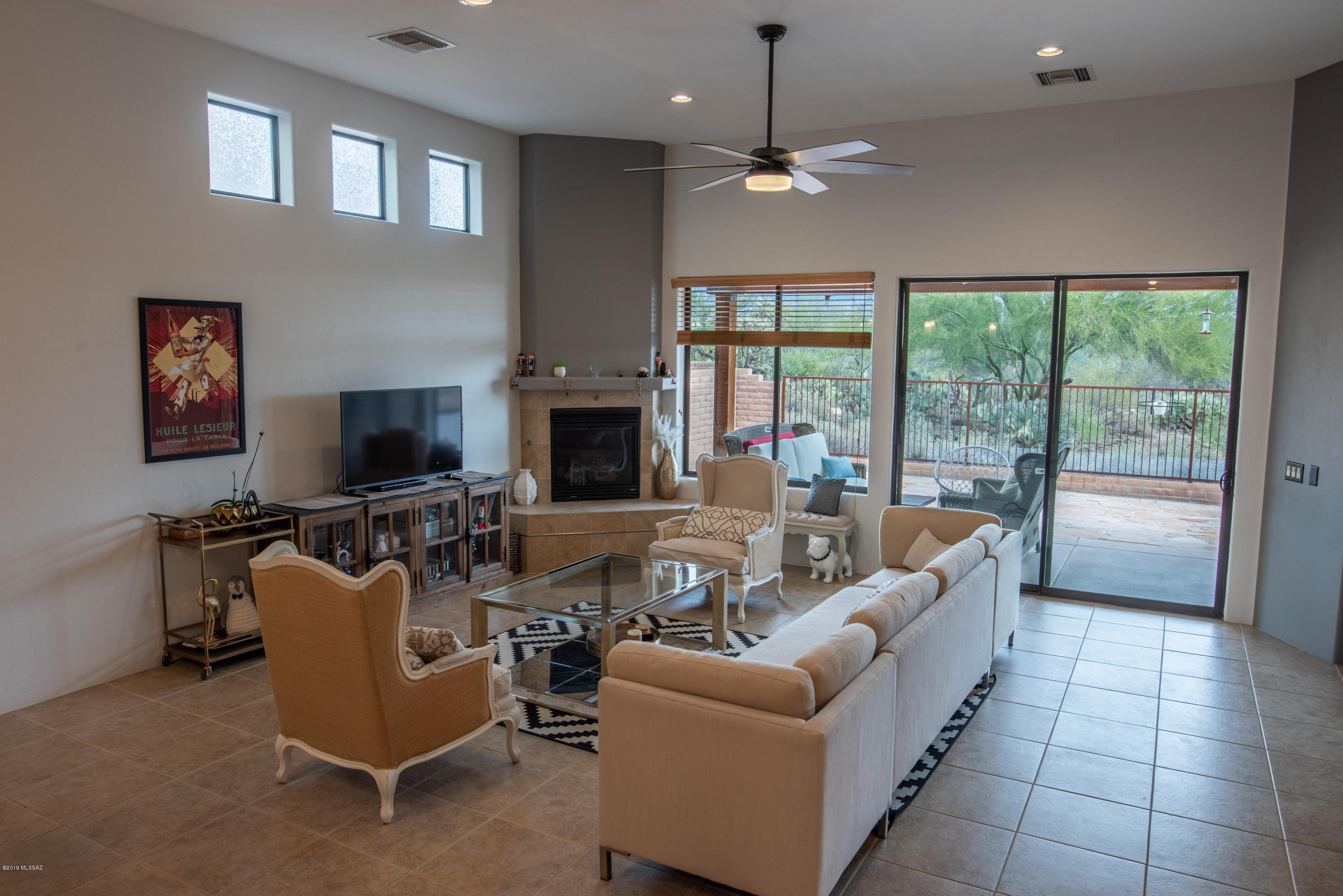11512 North Moon Ranch Place Marana, AZ 85658 - Photo 4 of 38