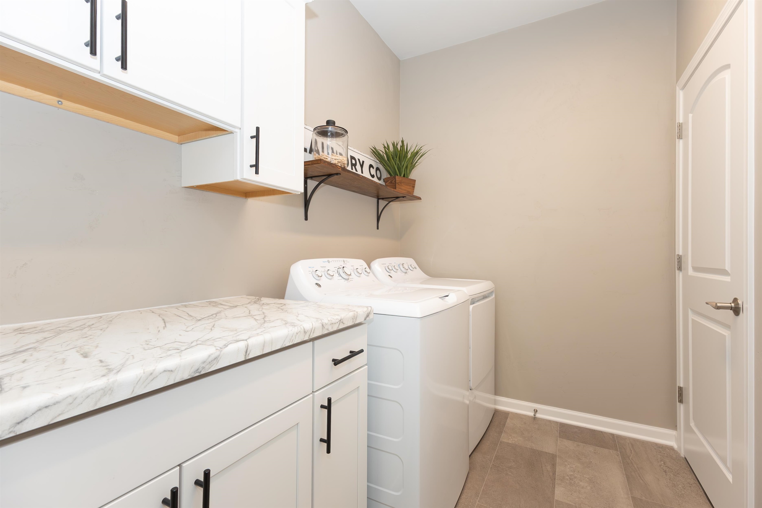 2263 East Baldeagle Drive Appleton, WI 54913 - Photo 13 of 47