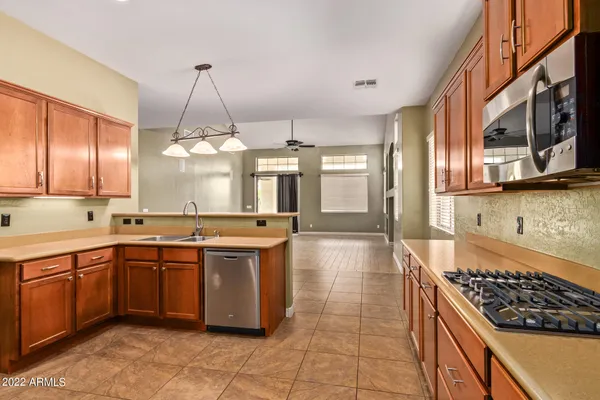 $4,200 | 3144 East Lynx Way, Gilbert, AZ 85298