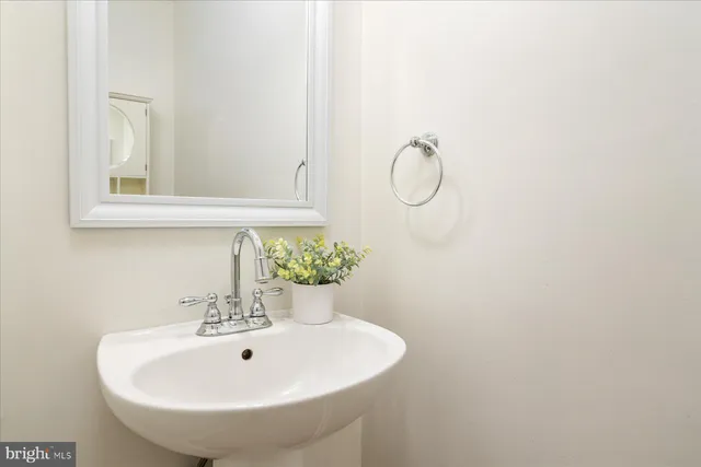 $479,999 | 1037 Biltmore Avenue, West River, MD 20778