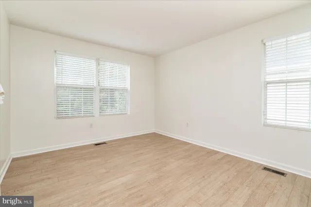 $479,999 | 1037 Biltmore Avenue, West River, MD 20778