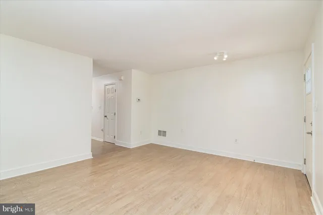 $479,999 | 1037 Biltmore Avenue, West River, MD 20778