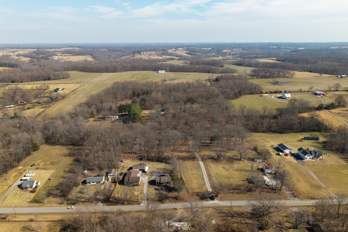 782 B New Deal Potts Road Cottontown, TN 37048 - Photo 5 of 21 an aerial view of residential houses with outdoor space