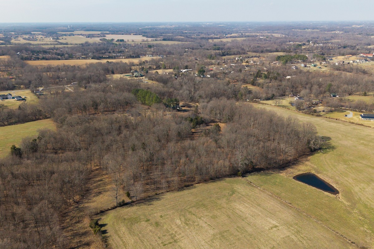 782 B New Deal Potts Road Cottontown, TN 37048 - Photo 10 of 21 an aerial view of a house